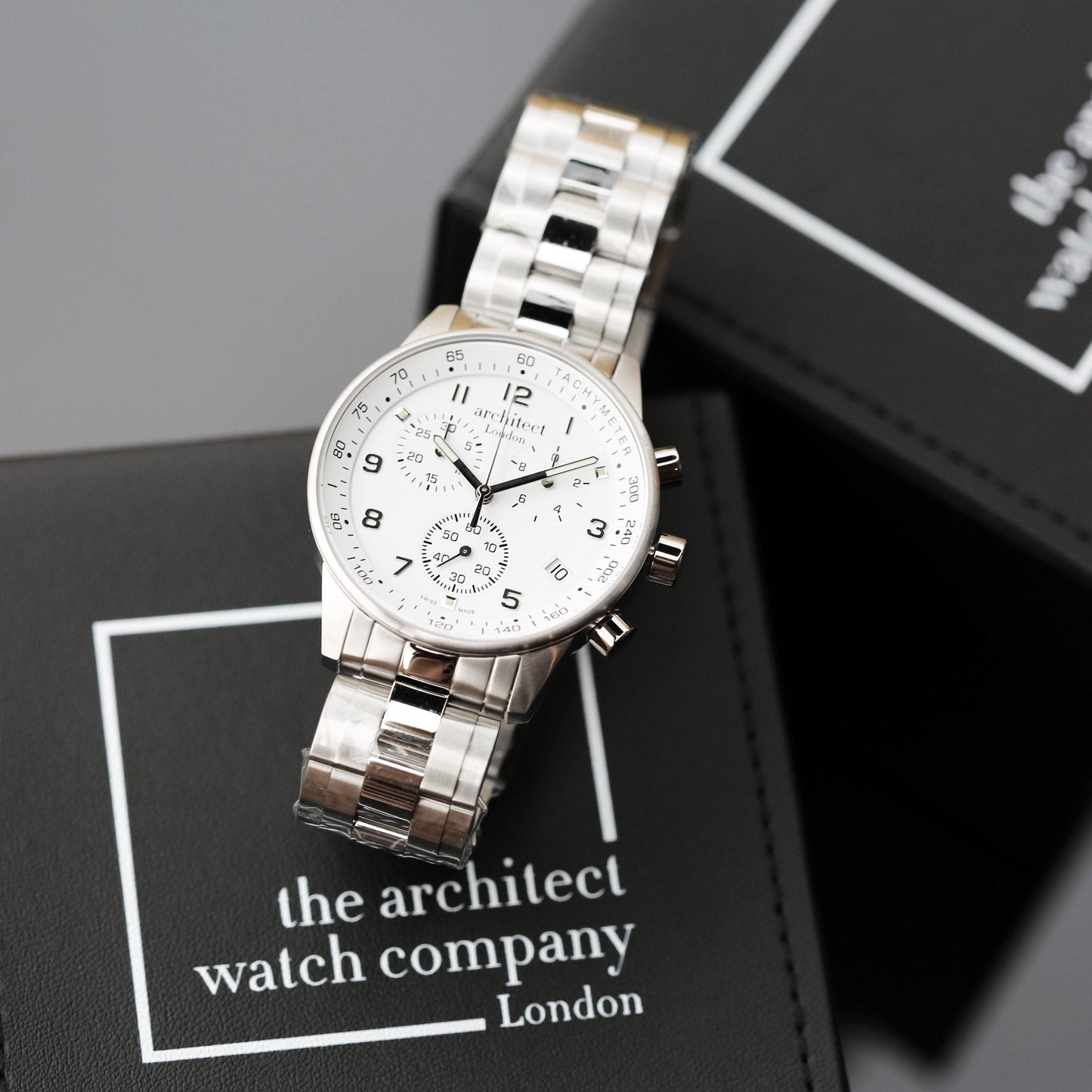 Swiss Made Men's Architect London Watch - Endeavour - Engraving - Vogue J'adore